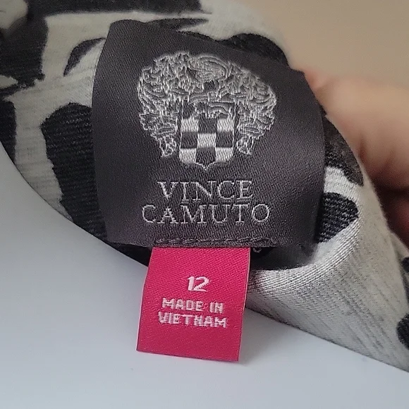 Floral Long Sleeve Dress - Picture 2 of 3